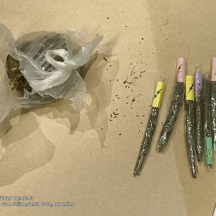 Secuestraron cocaína, marihuana y pastillas en las celdas de la Alcaidía de San Julián Secuestraron cocaína, marihuana y pastillas en las celdas de la Alcaidía de San Julián