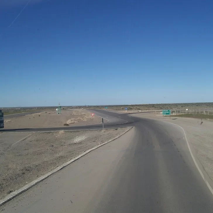Hallaron un feto dentro de una caja a la vera de la Ruta Provincial N° 12 cerca de Pico Truncado Hallaron un feto dentro de una caja a la vera de la Ruta Provincial N° 12 cerca de Pico Truncado