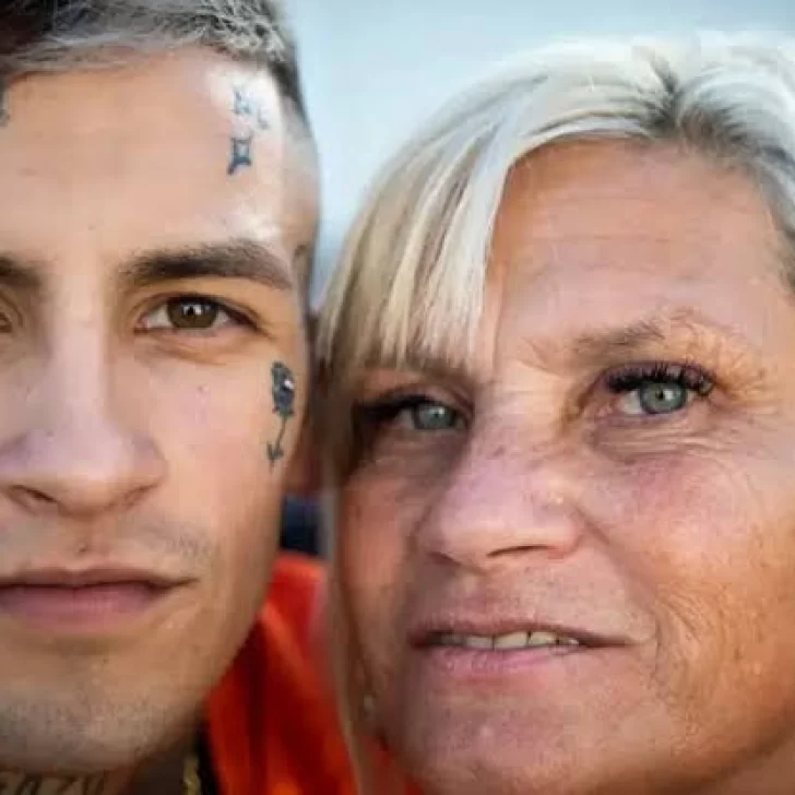 La madre de L-Gante rompió el silencio tras los allanamientos y apuntó contra la denunciante: “No es su exnovia” La madre de L-Gante rompió el silencio tras los allanamientos y apuntó contra la denunciante: “No es su exnovia”