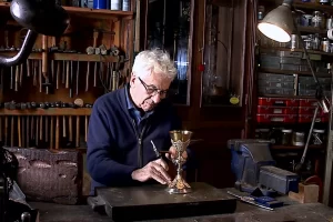 Pallarols ultima el cáliz para el Papa León XIV: fue hecho con material de armas de Malvinas y lleva la huella de miles de argentinos Pallarols ultima el cáliz para el Papa León XIV: fue hecho con material de armas de Malvinas y lleva la huella de miles de argentinos