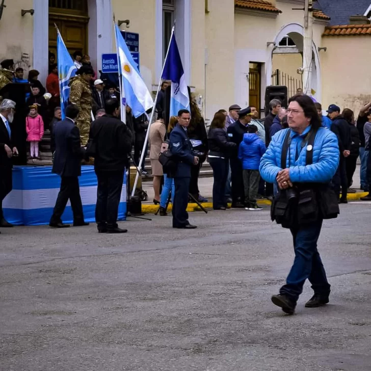 José “Pato” Silva, reconocido reportero gráfico de La Opinión Austral, fue atropellado en Río Gallegos José “Pato” Silva, reconocido reportero gráfico de La Opinión Austral, fue atropellado en Río Gallegos