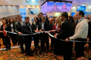FOMICRUZ busca atraer inversiones y presenta su nuevo portfolio minero del Macizo del Deseado FOMICRUZ busca atraer inversiones y presenta su nuevo portfolio minero del Macizo del Deseado