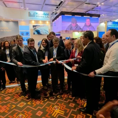 FOMICRUZ busca atraer inversiones y presenta su nuevo portfolio minero del Macizo del Deseado