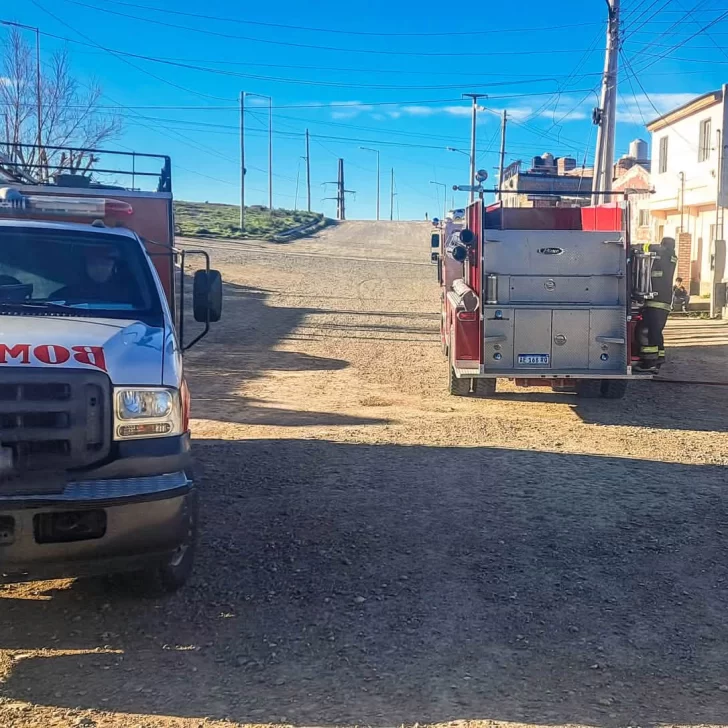 Controlaron un incendio accidental en una panadería de Puerto Deseado Controlaron un incendio accidental en una panadería de Puerto Deseado