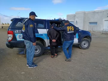 Hombre oriundo de Bolivia era buscado por violación y lo detuvieron en Piedra Buena Hombre oriundo de Bolivia era buscado por violación y lo detuvieron en Piedra Buena