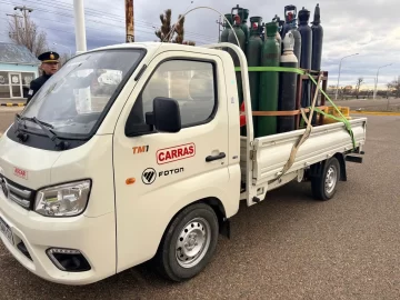 Secuestraron un camión que transportaba garrafas de gas sin matafuegos ni habilitación Secuestraron un camión que transportaba garrafas de gas sin matafuegos ni habilitación