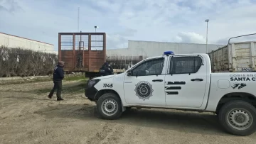 Robaron un semirremolque y la Policía logró recuperarlo cerca de una reconocida pesquera de Puerto Deseado Robaron un semirremolque y la Policía logró recuperarlo cerca de una reconocida pesquera de Puerto Deseado