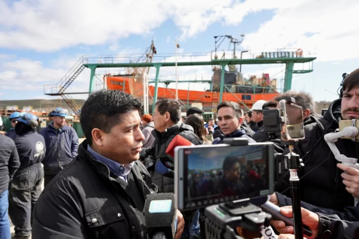  El gobernador Claudio Vidal destacó el proyecto de inversión privada de USD 5,5 millones previsto para Puerto Deseado.