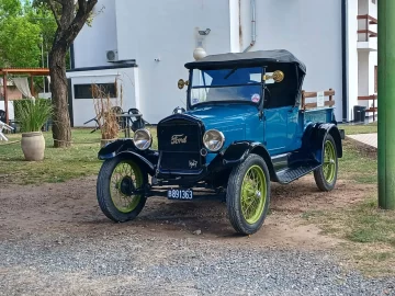 Un santacruceño en el Encuentro Internacional de Ford T Un santacruceño en el Encuentro Internacional de Ford T