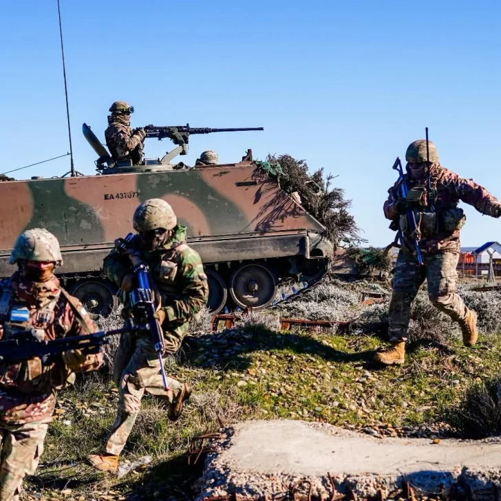El Regimiento de Infantería Mecanizado 24 certificó a sus compañías en Santa Cruz El Regimiento de Infantería Mecanizado 24 certificó a sus compañías en Santa Cruz