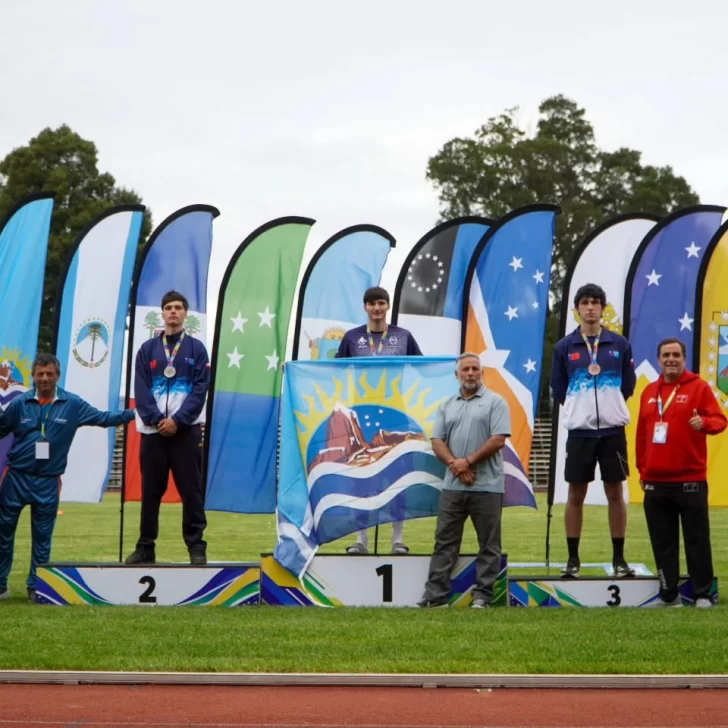 Santa Cruz pisa fuerte en los Juegos de la Araucanía 2026: oro histórico, triunfos y una intensa agenda deportiva Santa Cruz pisa fuerte en los Juegos de la Araucanía 2026: oro histórico, triunfos y una intensa agenda deportiva