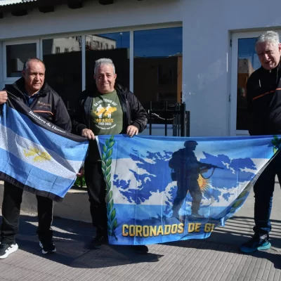 La misión de tres veteranos en Malvinas: “El día que no honremos a los héroes, la historia se pierde”