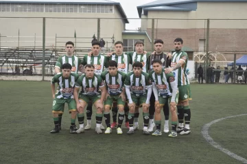Boxing goleó a Atlético San Julián y aseguró el primer lugar de la Zona 4 Boxing goleó a Atlético San Julián y aseguró el primer lugar de la Zona 4