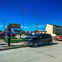 Piedra Buena: rescataron a una persona tras un choque entre dos vehículos