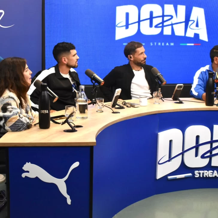 A 66 años del nacimiento de Maradona, La Opinión Austral cubrió el homenaje de su familia en Dona Stream A 66 años del nacimiento de Maradona, La Opinión Austral cubrió el homenaje de su familia en Dona Stream