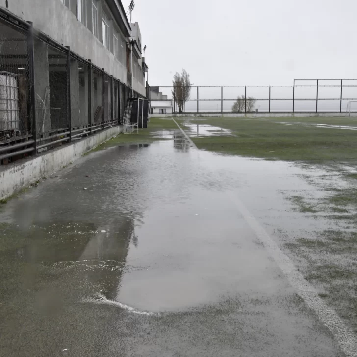 La lluvia obligó a suspender parte de la fecha de la Liga de los Barrios en Río Gallegos La lluvia obligó a suspender parte de la fecha de la Liga de los Barrios en Río Gallegos