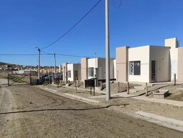 La Fiscalía acusó a cinco mujeres por una presunta estafa con viviendas del IPV en Comodoro Rivadavia La Fiscalía acusó a cinco mujeres por una presunta estafa con viviendas del IPV en Comodoro Rivadavia