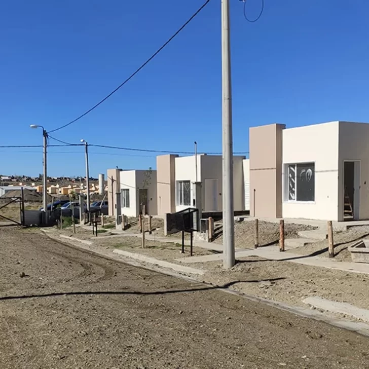 La Fiscalía acusó a cinco mujeres por una presunta estafa con viviendas del IPV en Comodoro Rivadavia La Fiscalía acusó a cinco mujeres por una presunta estafa con viviendas del IPV en Comodoro Rivadavia