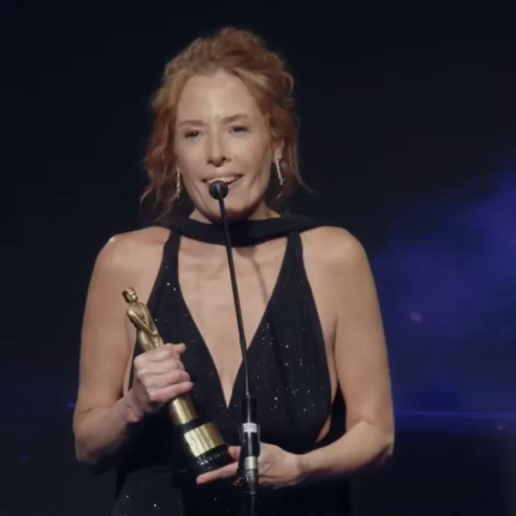 Martín Fierro de la Radio: Gigi Ribaloff fue premiada por su labor de locución en Mucha Radio Martín Fierro de la Radio: Gigi Ribaloff fue premiada por su labor de locución en Mucha Radio