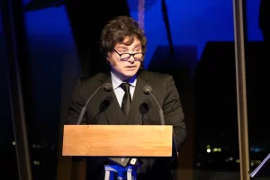 Milei cerró en parís la Argentina Week, con anuncios de inversión por más de USD 27.000 millones