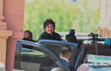 Milei retomó las reuniones de Gabinete y confirmó un viaje a Madrid para octubre Milei retomó las reuniones de Gabinete y confirmó un viaje a Madrid para octubre