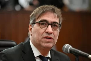 La Legislatura de Chubut rechazó por inadmisible el pedido de juicio político contra Javier Raidán La Legislatura de Chubut rechazó por inadmisible el pedido de juicio político contra Javier Raidán