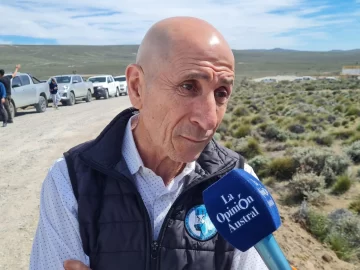 Llugdar destacó la puesta en marcha del nuevo equipo de perforación: “La cadena de valor llega hasta 130 personas” Llugdar destacó la puesta en marcha del nuevo equipo de perforación: “La cadena de valor llega hasta 130 personas”