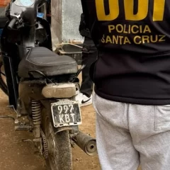Investigaron las redes sociales y rescataron una moto robada antes de que la desguazaran