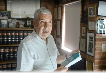 Abuelas de Plaza de Mayo premiará al abogado Ramón Torres Molina, expreso político de Santa Cruz Abuelas de Plaza de Mayo premiará al abogado Ramón Torres Molina, expreso político de Santa Cruz