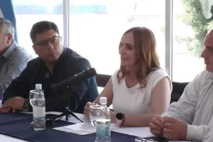 Nadia Ricci, ministra de la Producción: “Esta ley no es para vivos, está hecha para la gente que cree en Santa Cruz” Nadia Ricci, ministra de la Producción: “Esta ley no es para vivos, está hecha para la gente que cree en Santa Cruz”