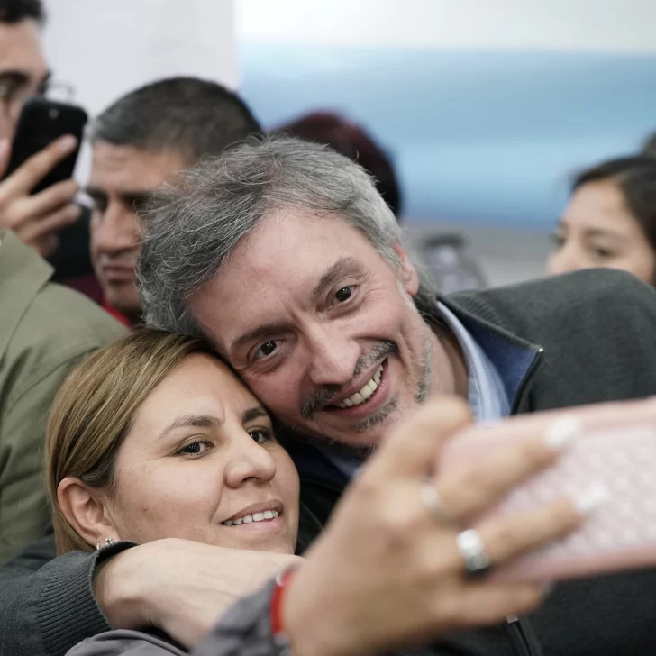 Máximo Kirchner en San Juan: “Tenemos que recuperar la cultura de pagar salarios buenos” Máximo Kirchner en San Juan: “Tenemos que recuperar la cultura de pagar salarios buenos”