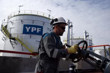 YPF puso en marcha una obra clave para acelerar el desarrollo del Hub Sur de Vaca Muerta YPF puso en marcha una obra clave para acelerar el desarrollo del Hub Sur de Vaca Muerta