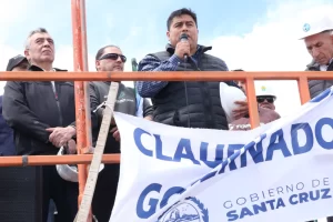 Claudio Vidal inauguró un tercer equipo de perforación y anunció nuevas inversiones petroleras