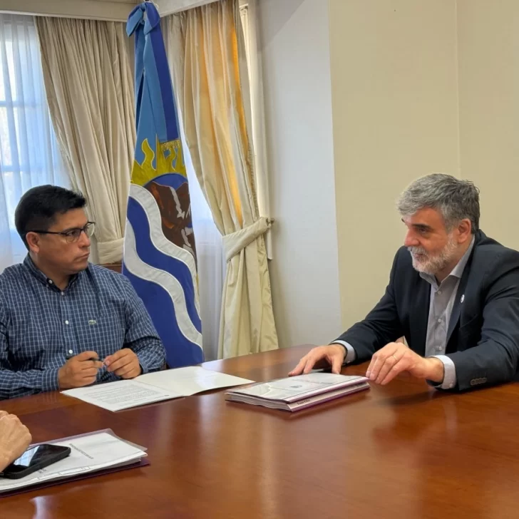 San Julián: Gardonio destacó la inversión, el avance de los trabajos y el compromiso de Vidal con la localidad San Julián: Gardonio destacó la inversión, el avance de los trabajos y el compromiso de Vidal con la localidad