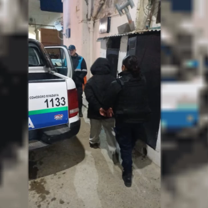 Violencia en una cervecería de Comodoro: le rompió los dientes de un cabezazo a una mujer y fue detenida Violencia en una cervecería de Comodoro: le rompió los dientes de un cabezazo a una mujer y fue detenida