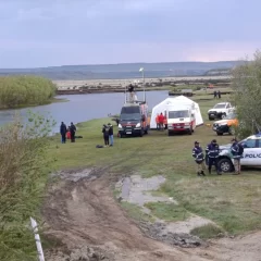 Continúa la búsqueda de los dos niños desaparecidos en el río Gallegos a la altura de Palermo Aike