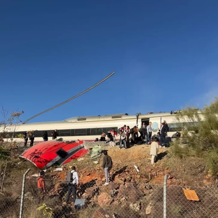 Buscan argentinos entre las víctimas del choque de trenes en España que dejó 64 muertos y varios heridos Buscan argentinos entre las víctimas del choque de trenes en España que dejó 64 muertos y varios heridos