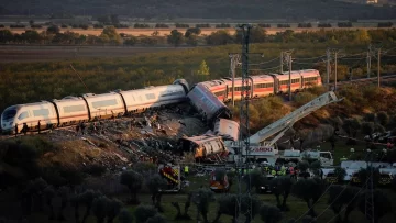 Una sanjuanina murió en el choque de trenes en España y buscan a otro argentino desaparecido Una sanjuanina murió en el choque de trenes en España y buscan a otro argentino desaparecido