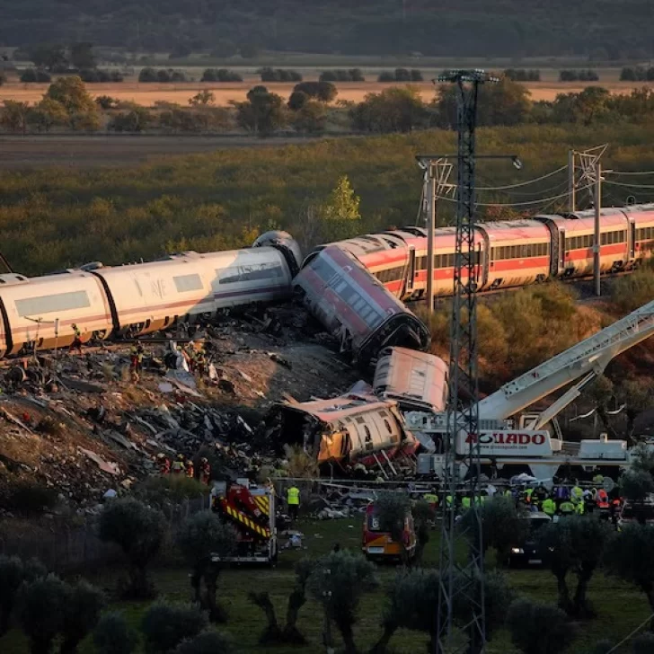 Una sanjuanina murió en el choque de trenes en España y buscan a otro argentino desaparecido Una sanjuanina murió en el choque de trenes en España y buscan a otro argentino desaparecido