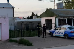 Un joven perdió su sueldo en el casino y tuvo que ser asistido tras arrojarse de un techo en Caleta Olivia