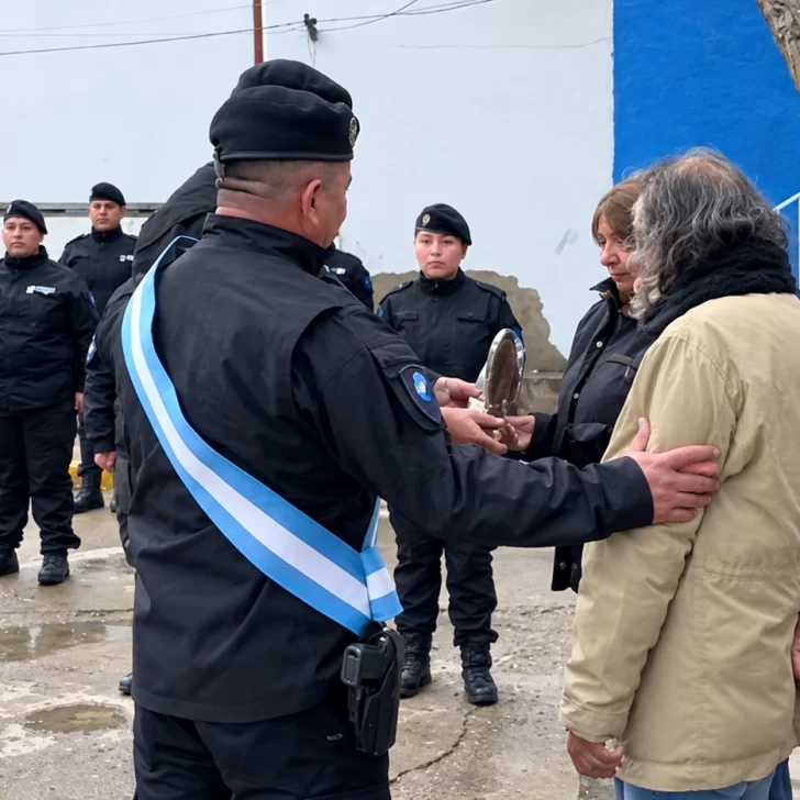 Homenajearon a Gabriel Trujillo en el aniversario del Comando de Patrullas: “Lo vamos a recordar siempre” Homenajearon a Gabriel Trujillo en el aniversario del Comando de Patrullas: “Lo vamos a recordar siempre”
