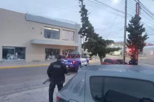 Crimen de “El Tuerto” Quiroga en Pico Truncado: atraparon al cuarto implicado caminando con un arma de fuego Crimen de “El Tuerto” Quiroga en Pico Truncado: atraparon al cuarto implicado caminando con un arma de fuego