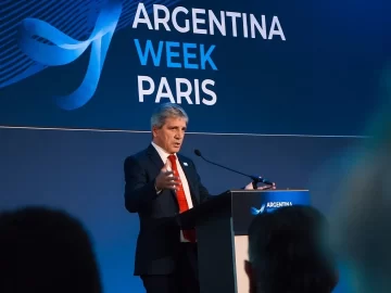 Caputo en Argentina Week París: “El único riesgo en Argentina es perderse la oportunidad de invertir” Caputo en Argentina Week París: “El único riesgo en Argentina es perderse la oportunidad de invertir”