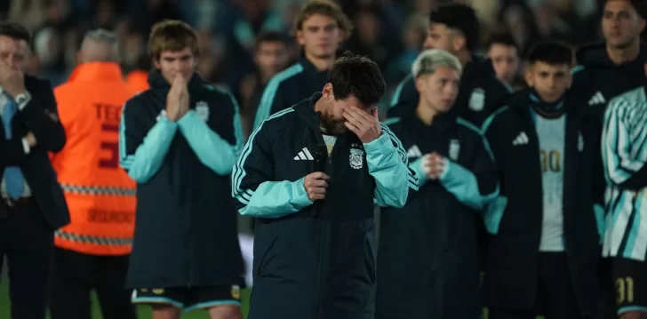  Messi, visiblemente emocionado, no pudo ocultar sus sentimientos durante su último discurso