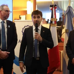 Ignacio Torres confirmó el avance de una nueva planta pesquera de Arbumasa en Trelew