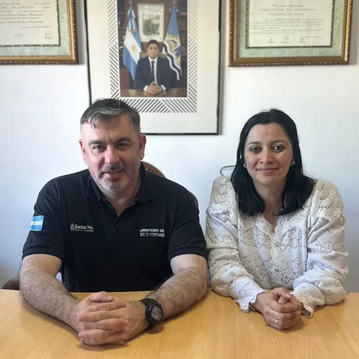 Santa Cruz refuerza la capacitación policial y penitenciaria: narcocriminalidad y delitos complejos Santa Cruz refuerza la capacitación policial y penitenciaria: narcocriminalidad y delitos complejos