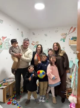 Primer Día de la Madre tras adoptar a cinco hermanitos Primer Día de la Madre tras adoptar a cinco hermanitos