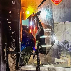 Principio de incendio en una vivienda por una falla eléctrica