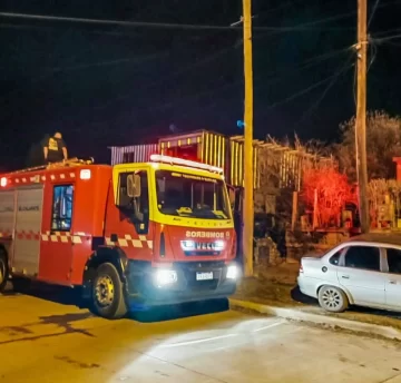 Una falla eléctrica provocó un incendio en una casa de El Calafate Una falla eléctrica provocó un incendio en una casa de El Calafate