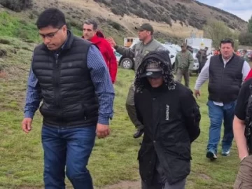 Claudio Vidal a la familia de los hermanitos que murieron en el río Gallegos: “No hay palabras que puedan aliviar un dolor tan inmenso” Claudio Vidal a la familia de los hermanitos que murieron en el río Gallegos: “No hay palabras que puedan aliviar un dolor tan inmenso”
